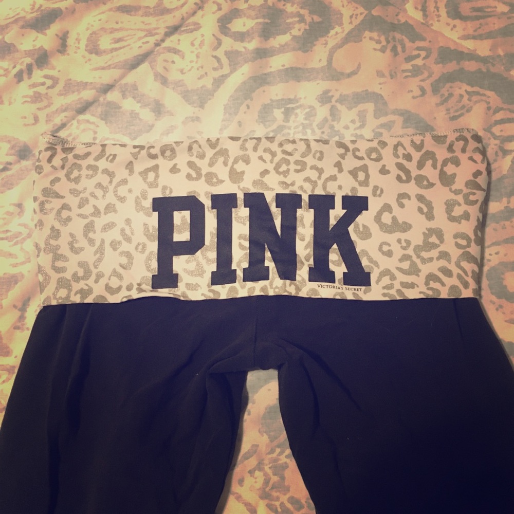 FOUR pairs of PINK cropped leggings